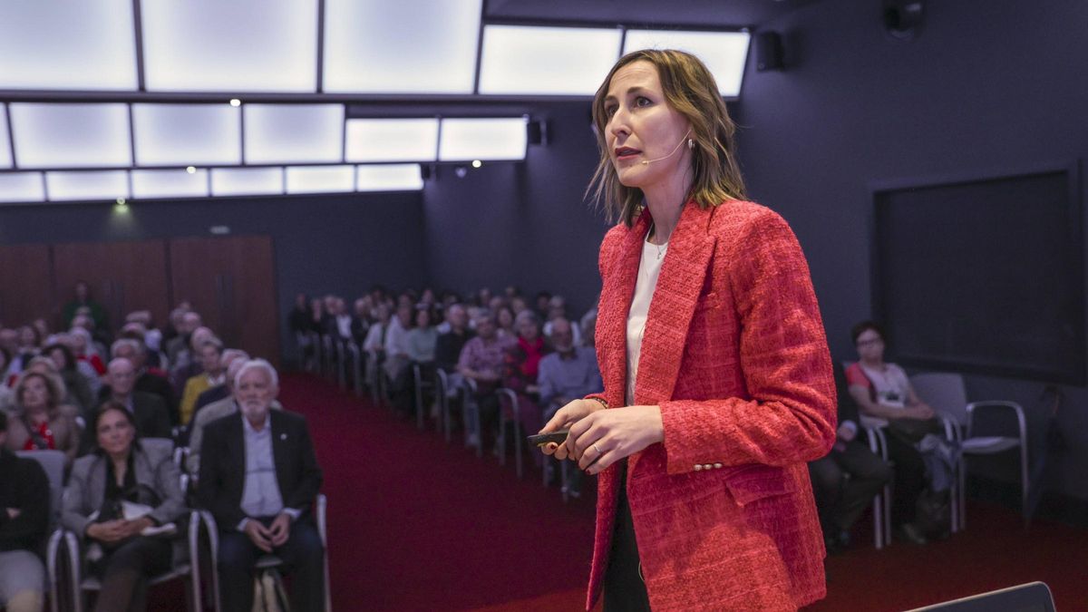 Verónica Bolón en la Semana de la Ciencia