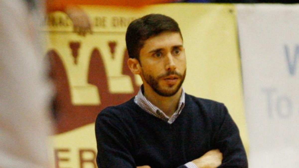 Jacinto Carbajal, entrenador del Recoletas. | E. F.