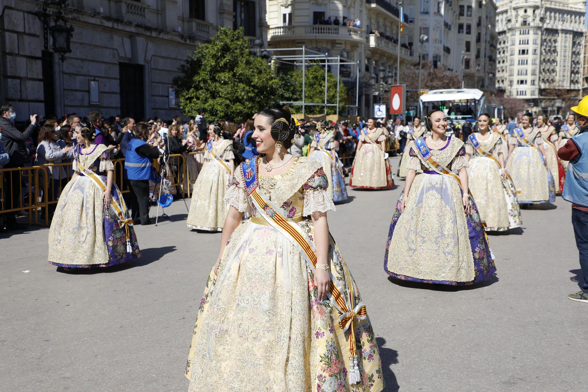 Antes del disparo, la vuelta a la plaza