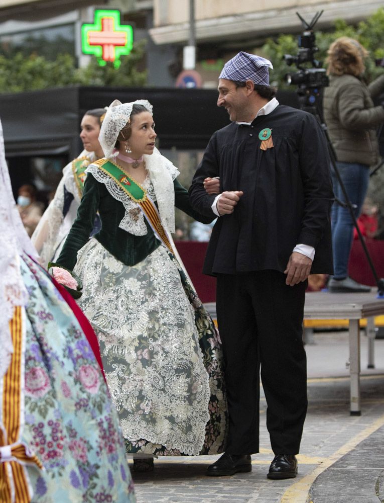 Las imágenes de la ofrenda en Sagunt.