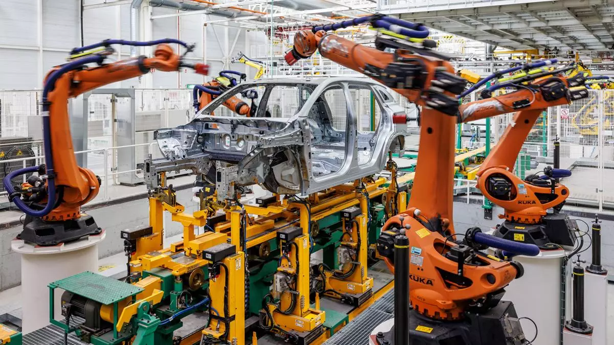 Los españoles reclaman un pacto de estado para evitar una crisis en la industria del automóvil