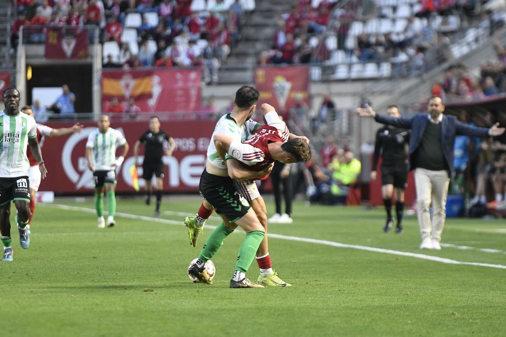 Las mejores imágenes del partido entre el Real Murcia y el Antequera