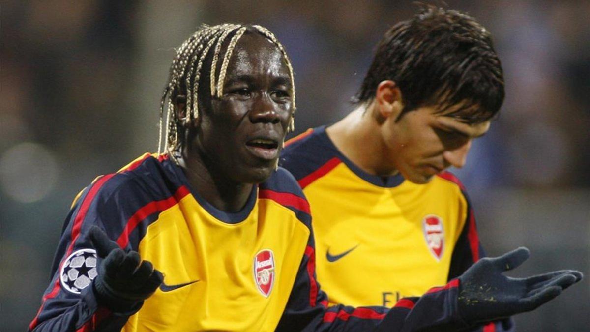 Sagna y Cesc, en su etapa como compañeros en el Arsenal