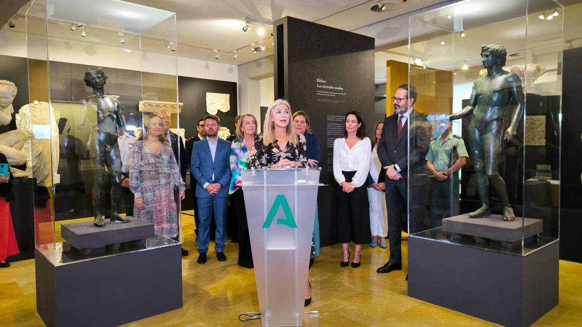 La organización Hispania Nostra reconoce al IAPH por la restauración de los efebos de Pedro Abad.