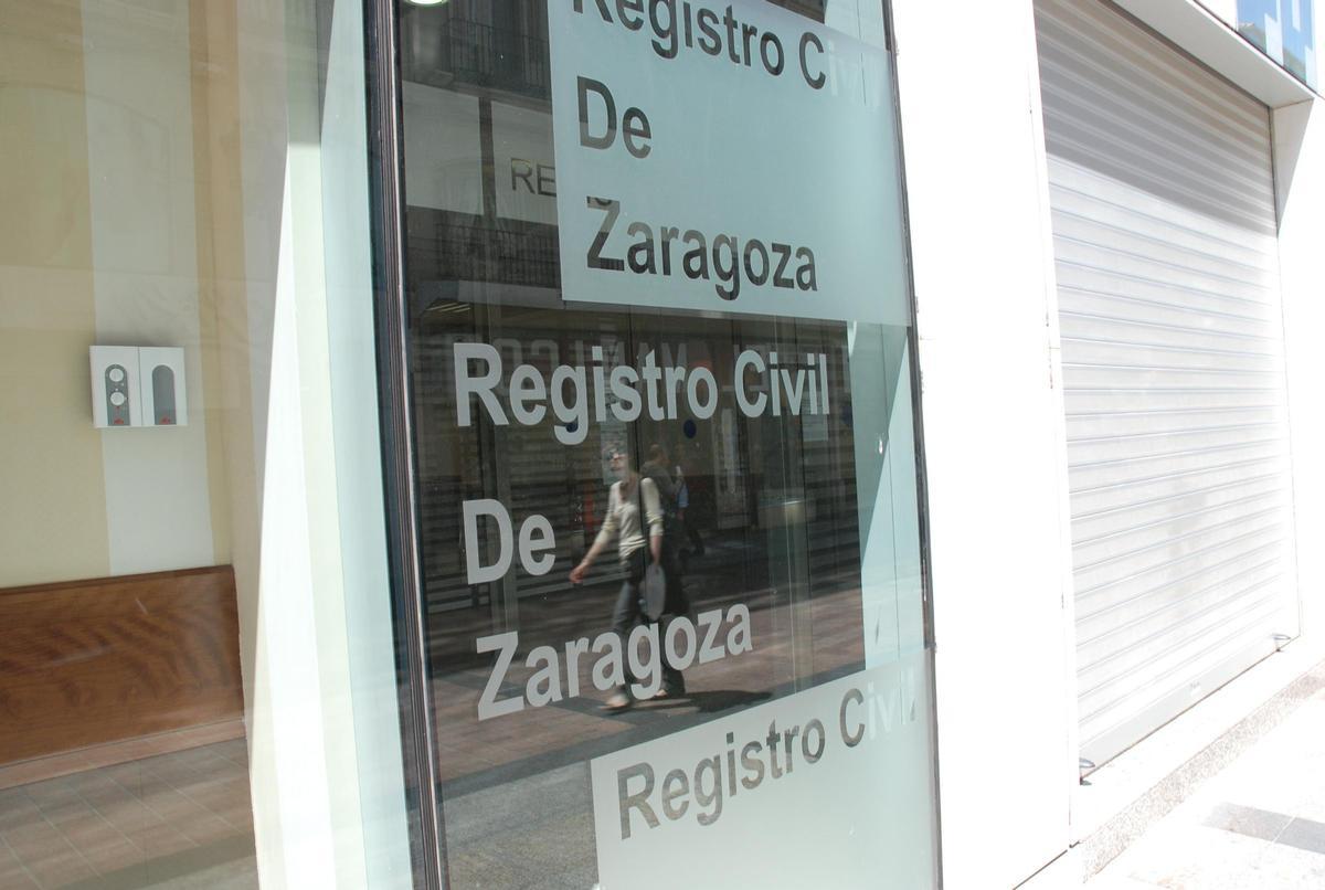 Sede del registro civil de Zaragoza en la calle Alfonso.