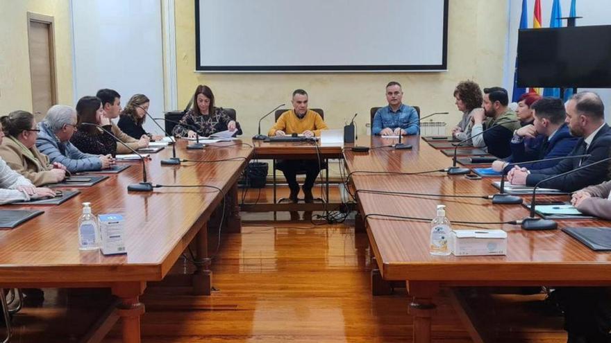 Corvera saca adelante la subida de la tasa de basuras, la más baja de la comarca