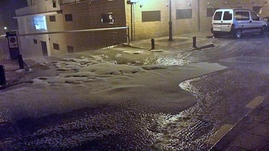 Una de las imágenes de los efectos de la granizada en el término municipal torroxeño.