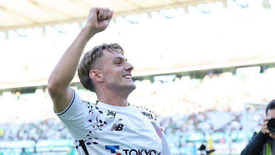 Ni un cuarto de hora en la J1 League y Dani Gómez marca en el derbi de Tokio. Así fue el primer gol del exdelantero del Real Zaragoza