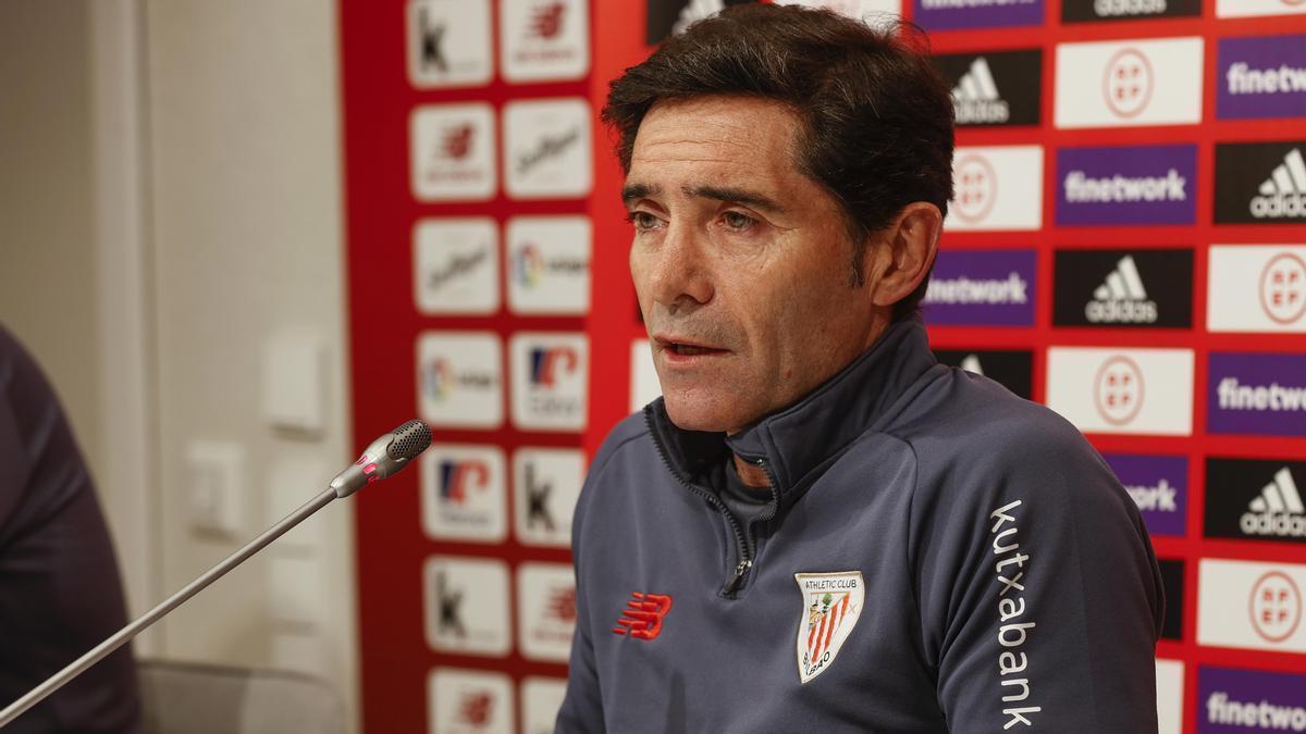 Marcelino García Toral trae a Valencia a los 25 futbolistas con los que trabaja habitualmente en la primera plantilla rojiblanca.