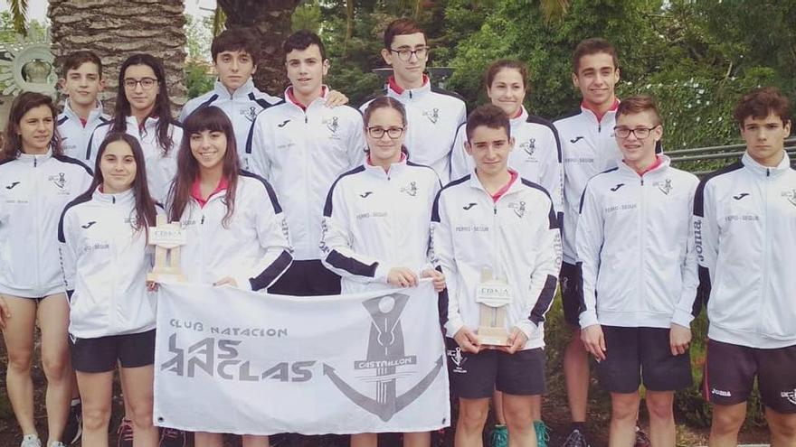 El CN las Anclas cierra la temporada con 33 medallas en el I Campeonato de Asturias de verano