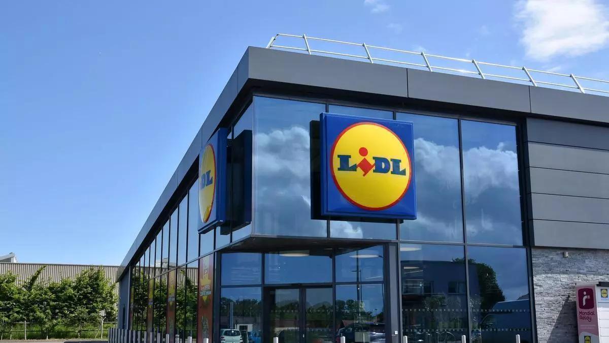Mañana se esperan colas kilométricas en Lidl para conseguir el aparato quitadurezas eléctrico para pies que los deja perfectos: por solo 5,99 euros