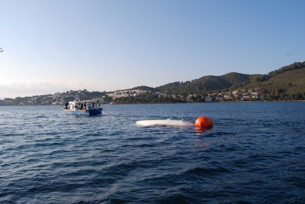 El ferry de Ciutadella hunde un pesquero por accidente en el Port d'Alcúdia