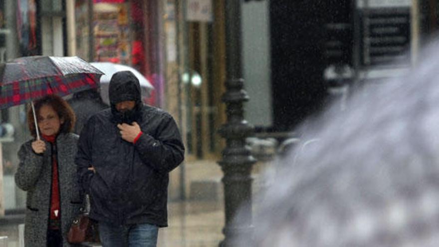 Málaga afronta el fin de semana con amenaza de tormenta