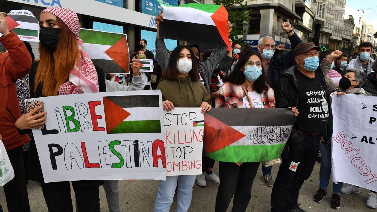 Protesta contra la “masacre” de los ataques israelíes a Palestina