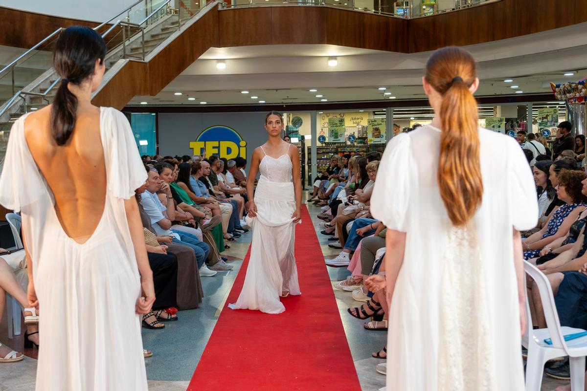La cantera de diseñadores en Vigo 'cosen' su futuro sobre la pasarela La cantera de diseñadores en Vigo 'cosen' su futuro sobre la pasarela
