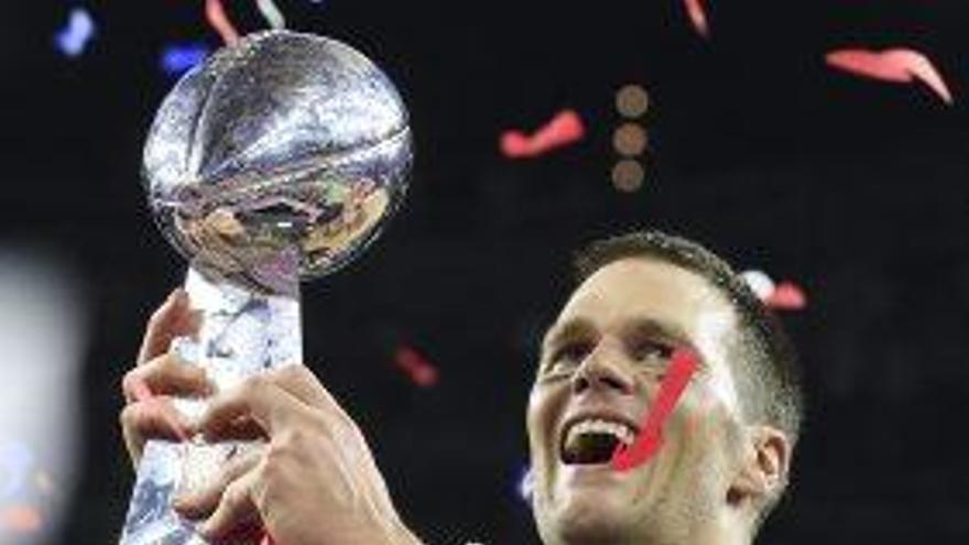 Els Patriots remunten i guanyen la cinquena Super Bowl davant els Falcons