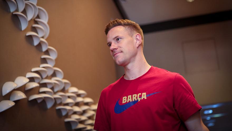 Ter Stegen: "Jugar para el Barça y defender este escudo merece la mejor de todos"