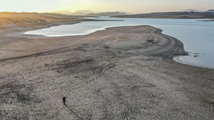 La sequía deja los primeros problemas de suministro de agua a los regantes de Murcia