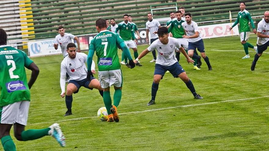 Dos en casa, dos fuera y el Cacereño se conforma con un Segunda