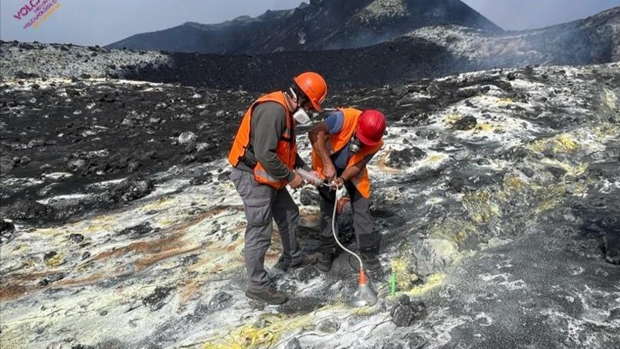 Medición de gases en el volcán de La Palma