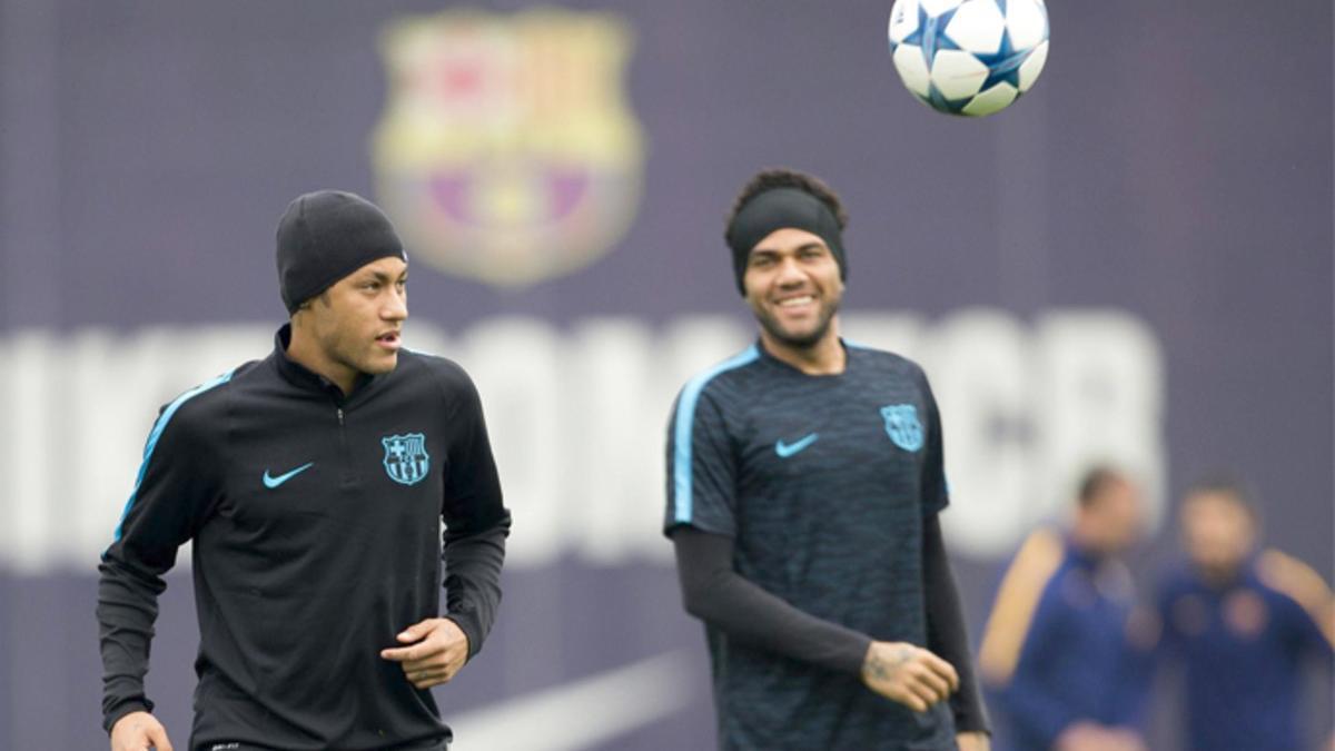 Alves ha salido en defensa de Neymar