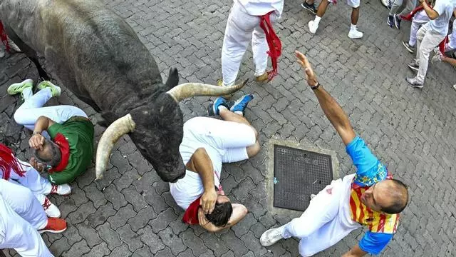 Peligroso quinto encierro de los Sanfermines 2026