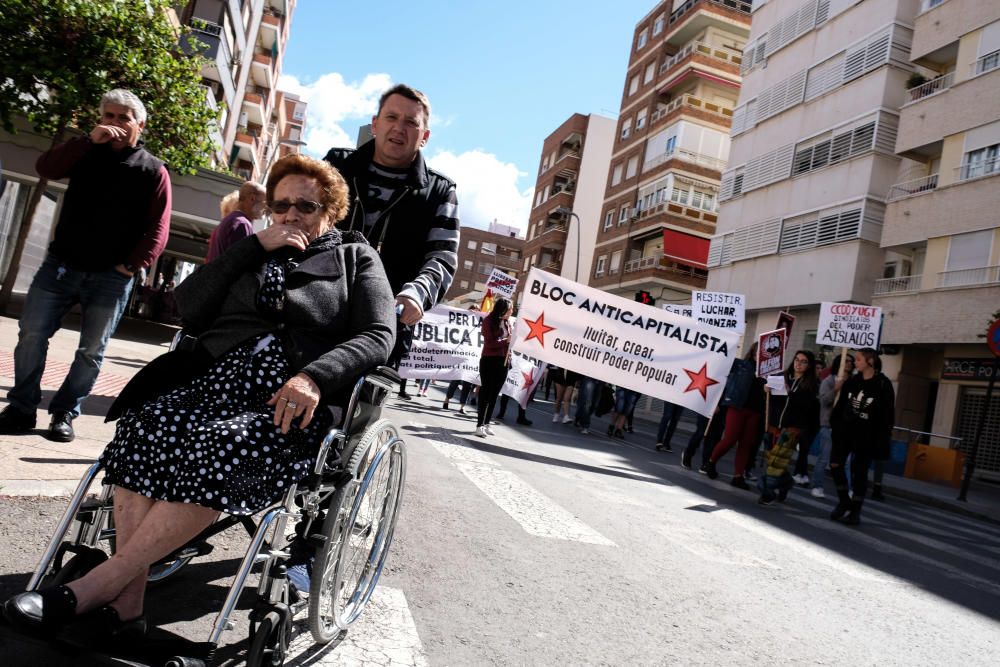 La manifestación del Primero de Mayo saca a la calle a 3.000 personas en Elche