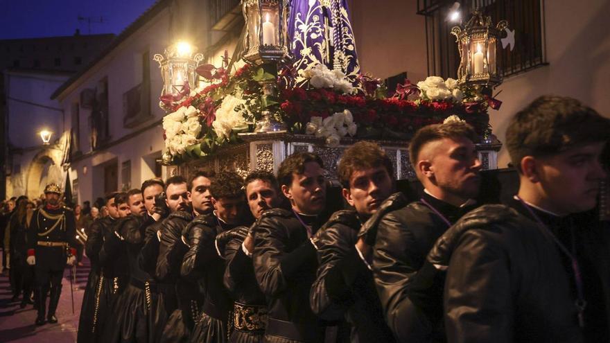 inclusión de las mujeres en la Semana Santa de Sagunt: "La sacralización de la fiesta no puede ser excusa para el cambio"