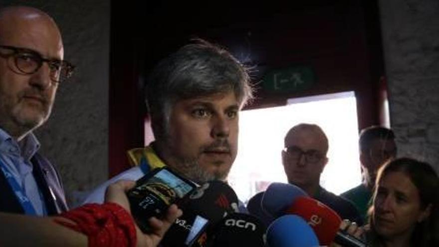 El portaveu de Junts per Catalunya, Albert Batet, va fer una crida a «compartir objectius»