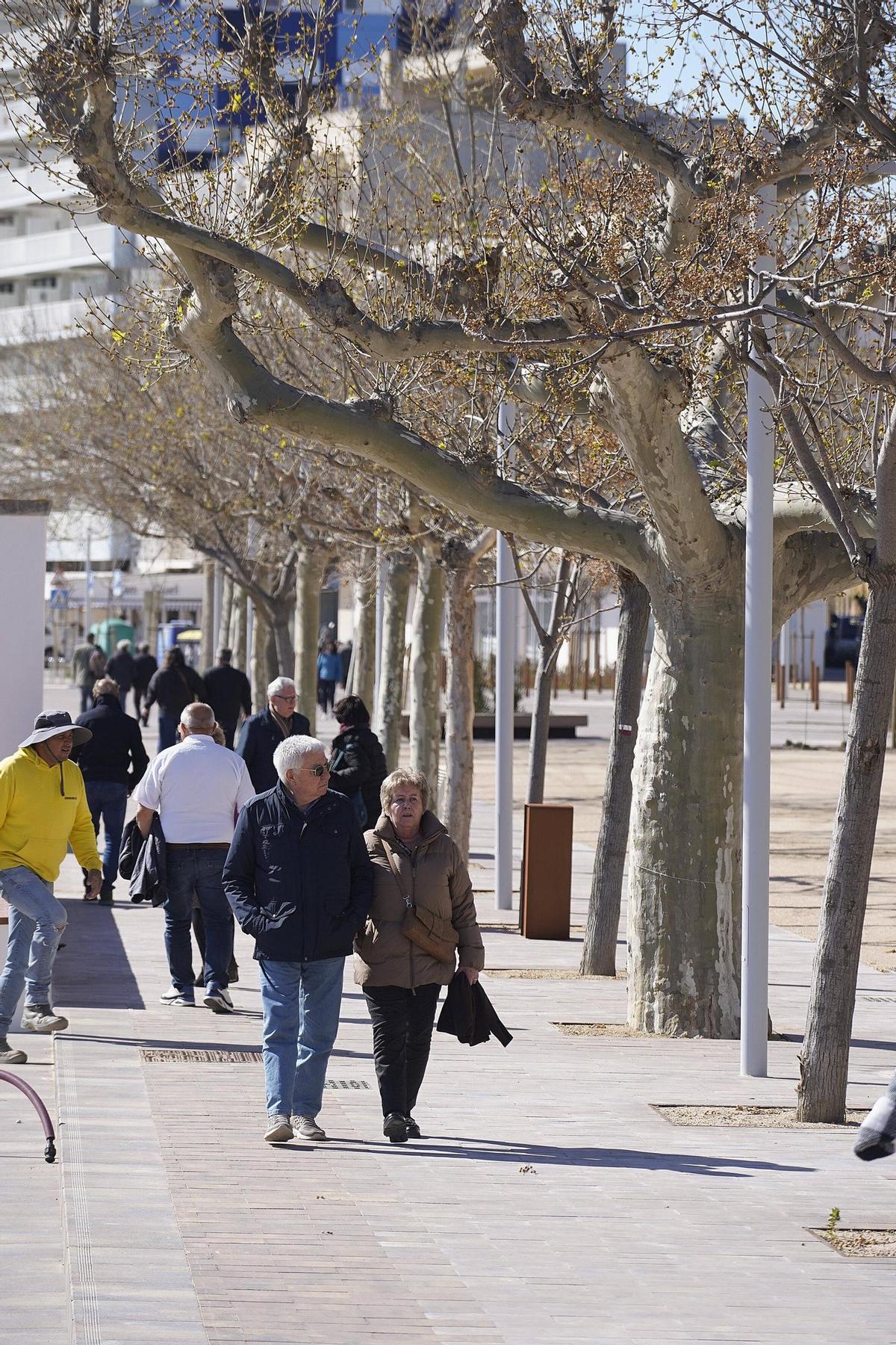 Palamós estrena el nou passeig del Mar: setze mesos d’obres i una inversió de 6,6 milions Palamós estrena el nou passeig del Mar: setze mesos d’obres i una inversió de 6,6 milions