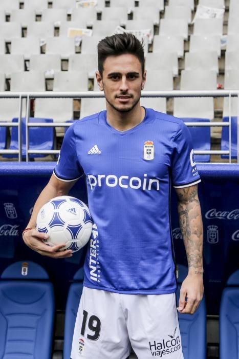 Presentación de David Costas como nuevo jugador del Real Oviedo