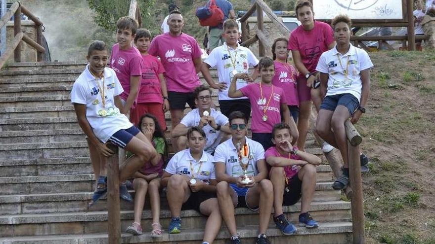 Foto de familia de los componentes del equipo ADZ-Iberdrola en Soria.