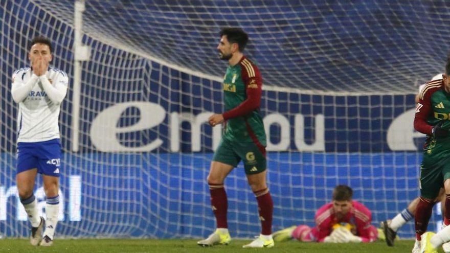 Braat, tras parar un penalti a Bare, del Zaragoza. | ÁREA 11