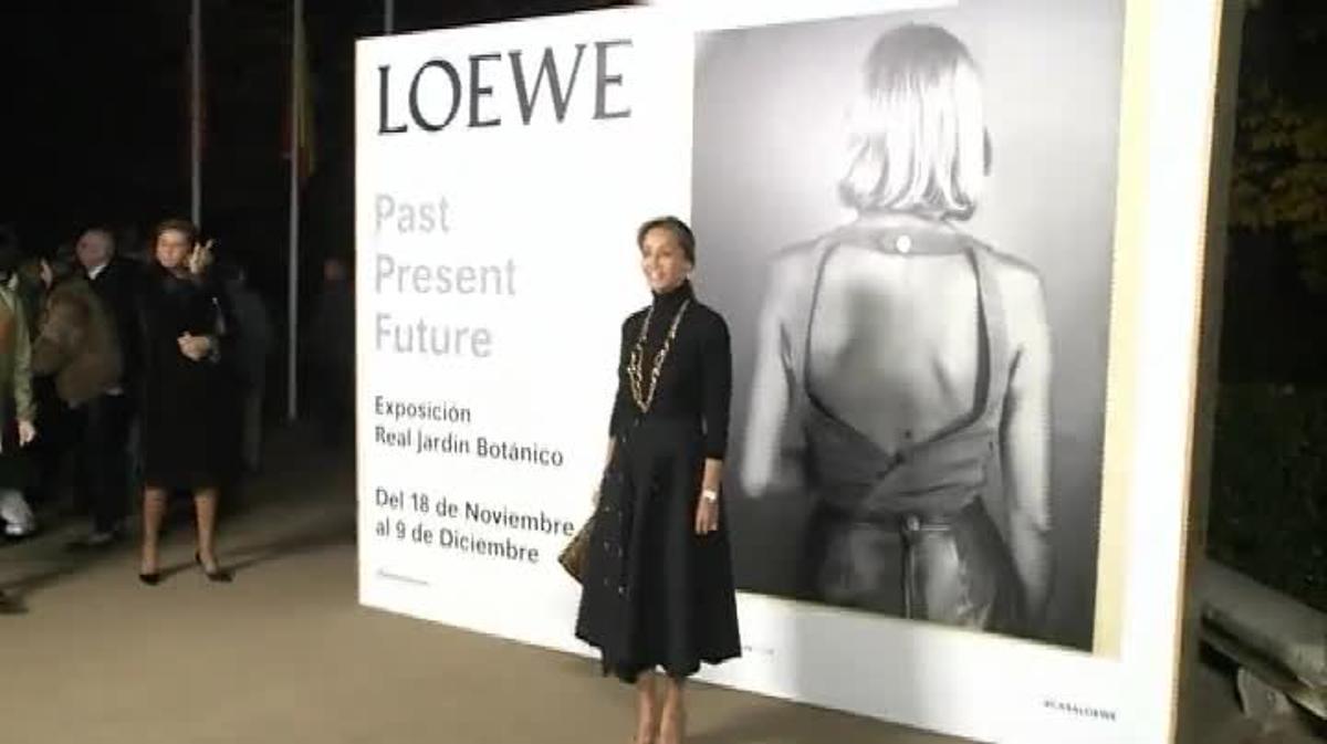 Ha estat present en una exposició de Loewe.