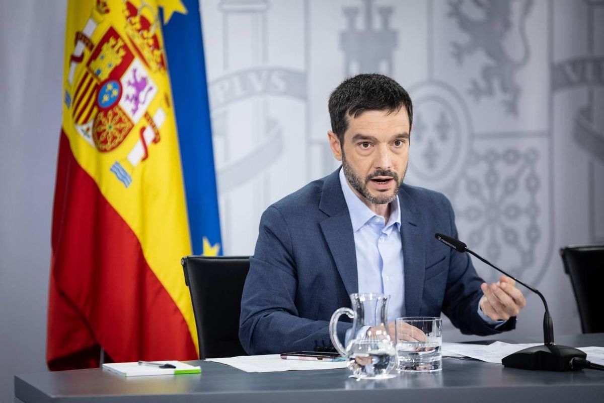 El ministro Pablo Bustinduy