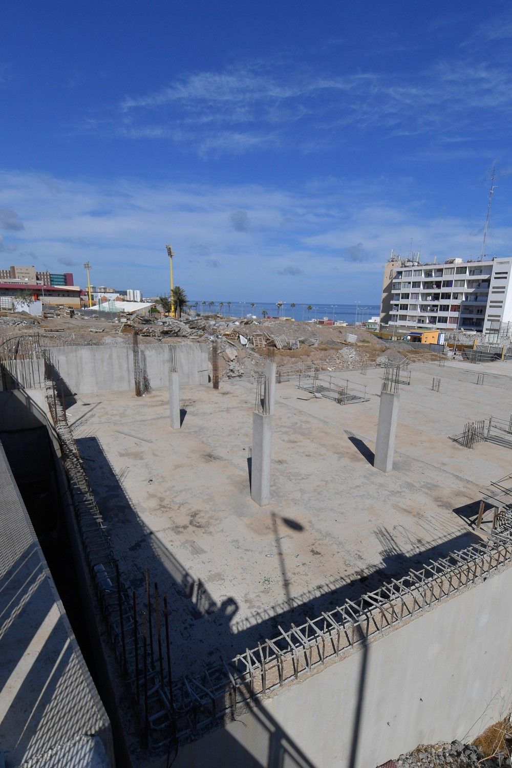 Solar del futuro pabellón para practicar gimnasia cerca de Martín Freire