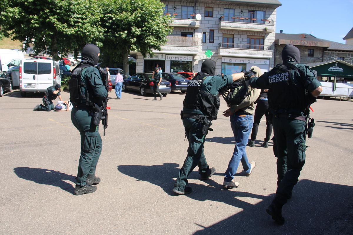 GALERÍA | Simulacro de atentado terrorista en El Puente de Sanabria
