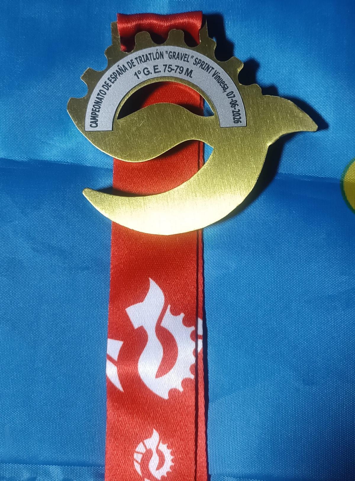 El trofeo de campeón de España.
