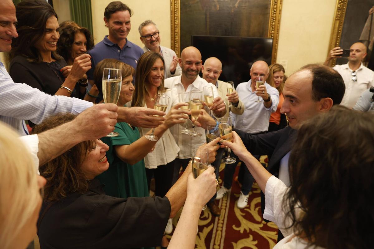 El pregón de Antón Meana para abrir la Semana Grande de Gijón, en imágenes El pregón de Antón Meana para abrir la Semana Grande de Gijón, en imágenes