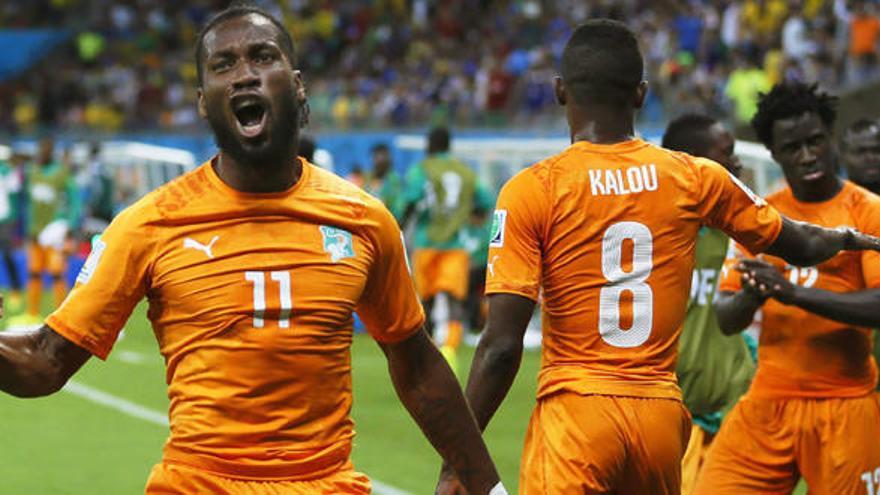 Drogba celebra uno de los goles de su equipo