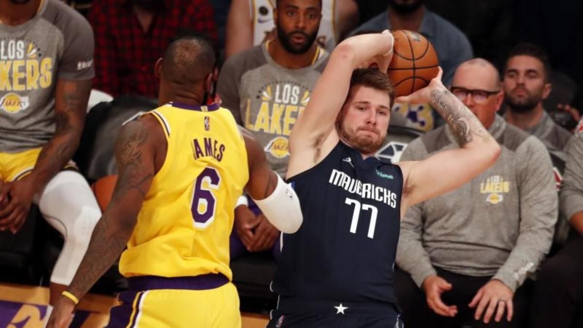 Doncic, ante LeBron, la estrella de los Lakers