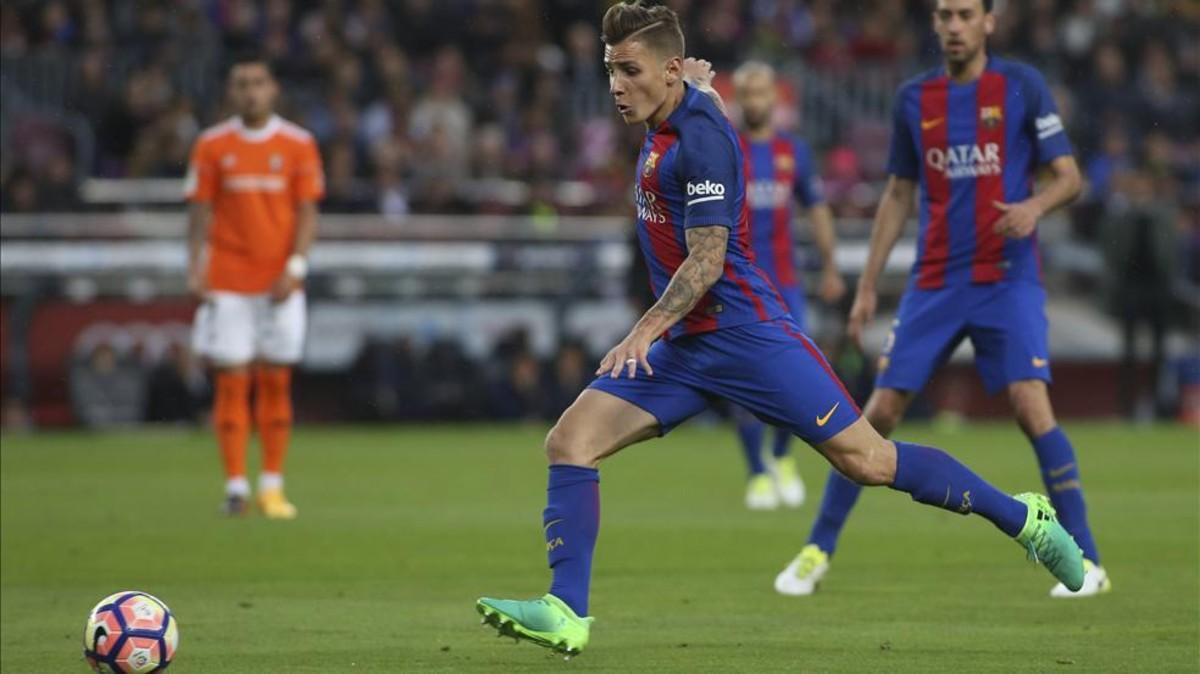 Lucas Digne no dudó en prestar su auxilio a los heridos en Les Rambles