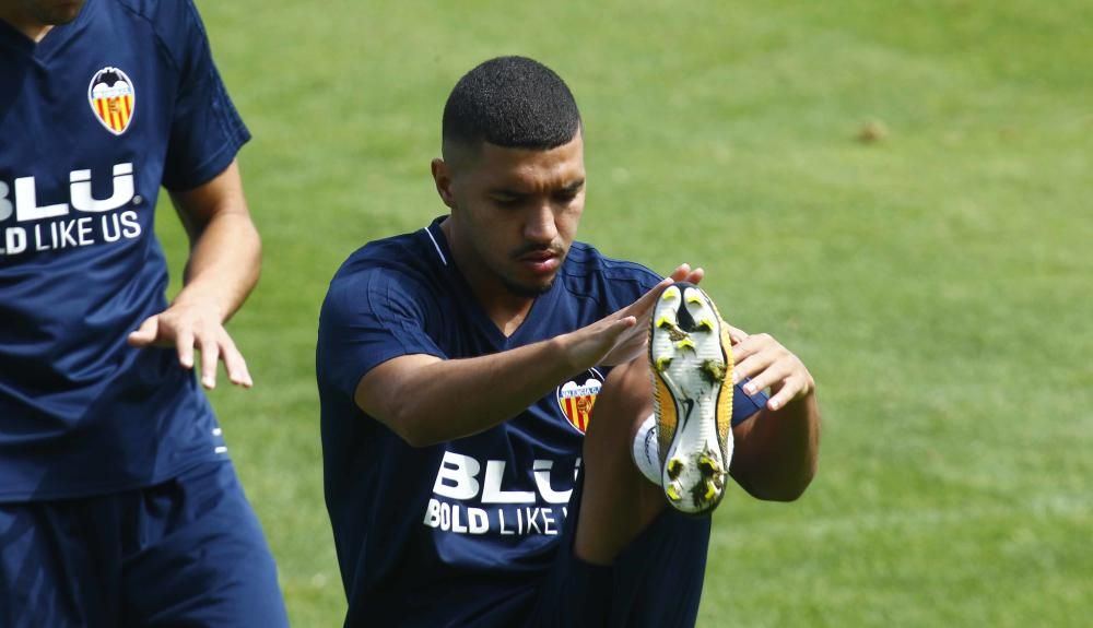 Alemany y Murthy, atentos al entrenamiento