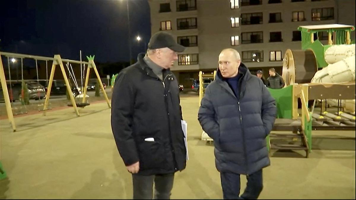 Putin visita Mariupol y desafía a la Corte Penal Internacional en su primer viaje a la Ucrania ocupada