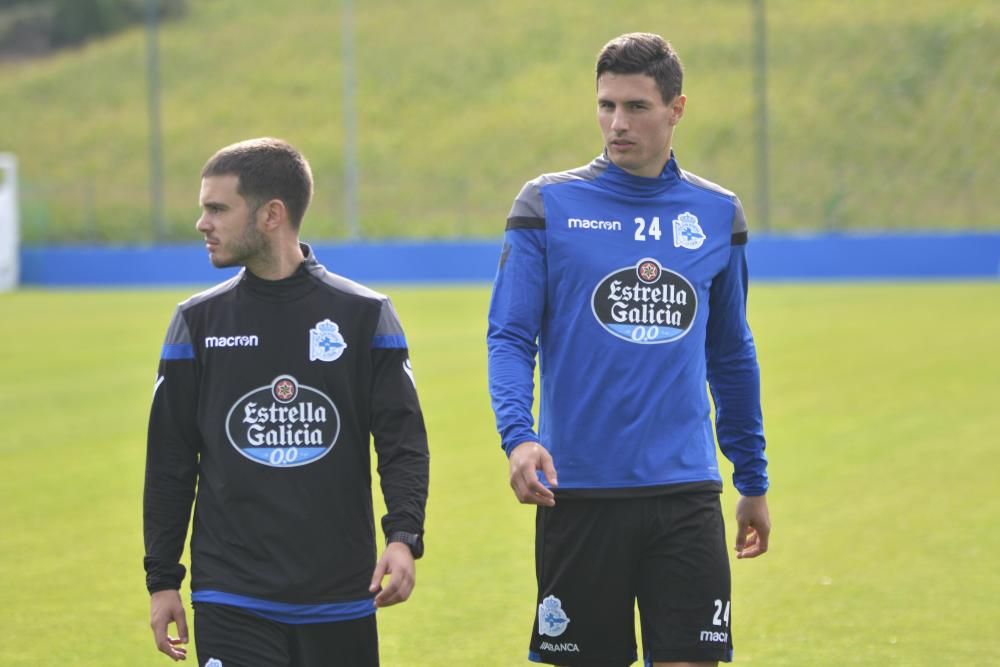 El internacional suizo se ha reincorporado este martes a los entrenamientos del Deportivo para preparar el partido ante la Real Sociedad.