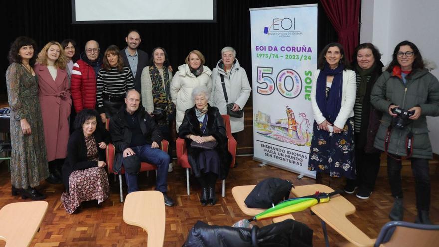 La Escuela de Idiomas de A Coruña cumple 50 años: &quot;Era todo muy cutre, todo era manual&quot;