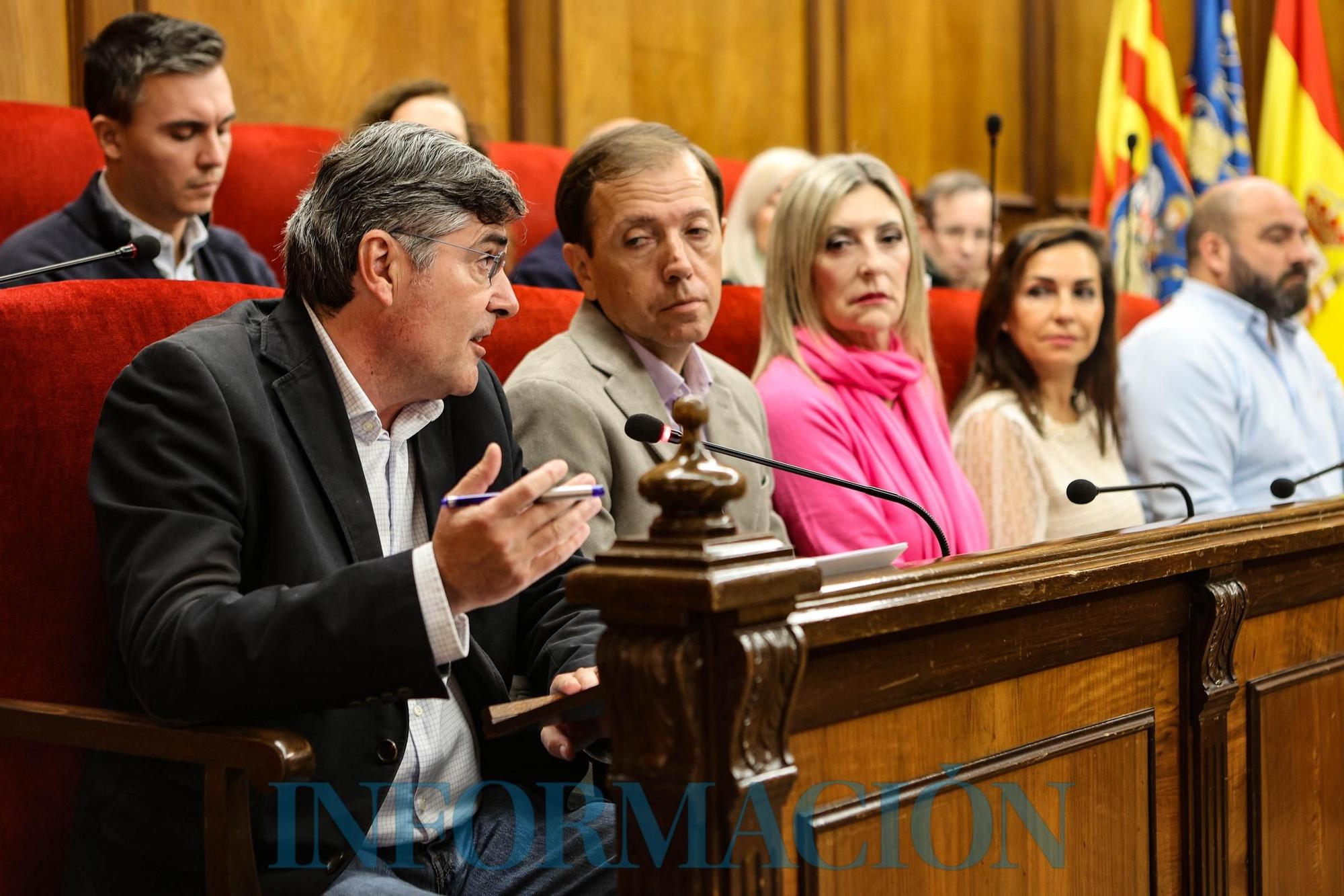 Alcoy rechaza en el pleno la moción del PP en favor de la Constitución