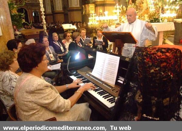 Vila-real honra a la Virgen del Rosario