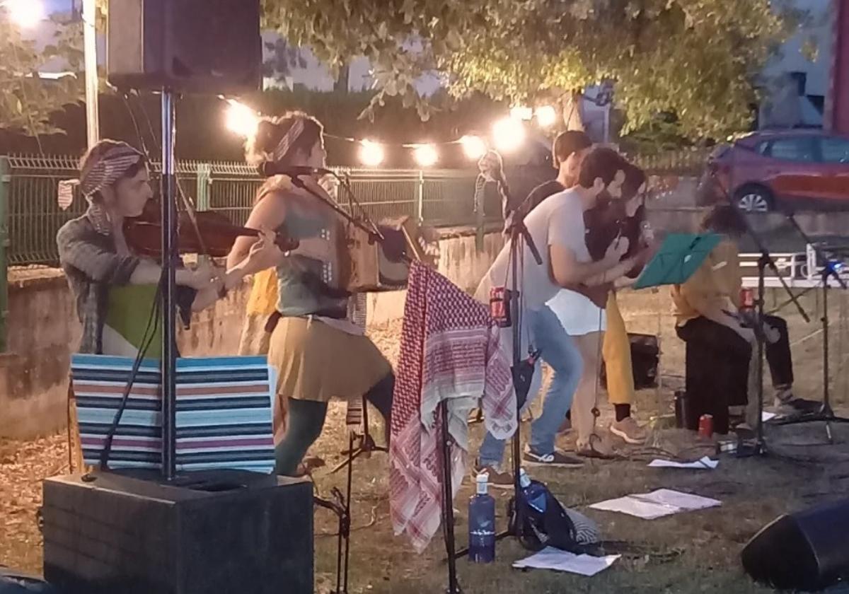 Un concert l'estiu passat a Olius