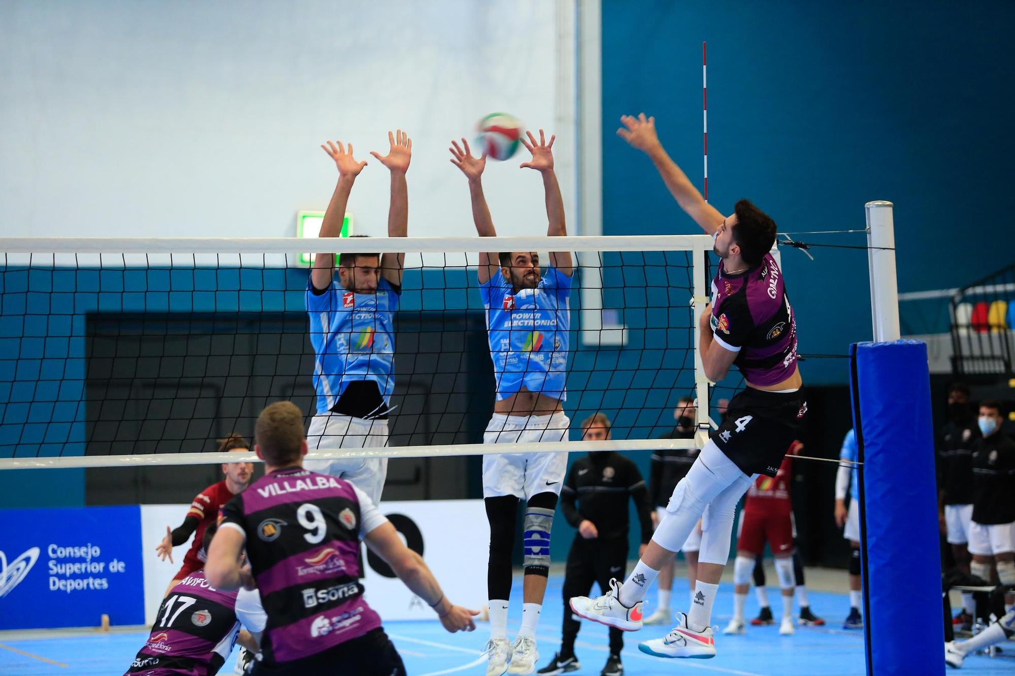 Partido entre la UD Ibiza Ushuaïa Volley y el Rio Duero Soria